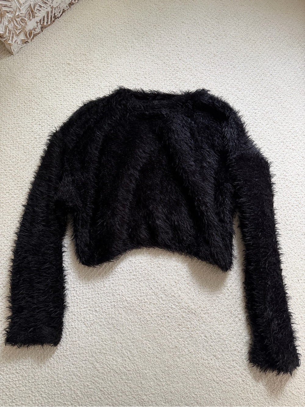 Zara Black Faux-Fur Cropped Crewneck Sweater - Picture 1 of 3